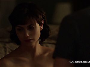 unbelievable Morena Baccarin looking handsome bare on film